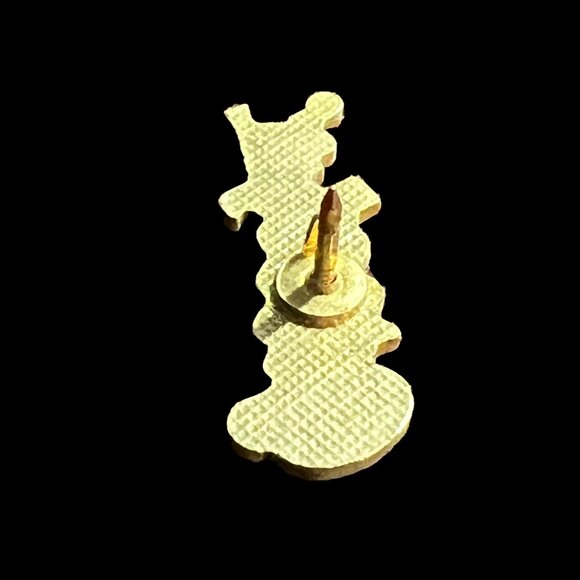 Mickey Gilley's‎ Lapel Pin Pinback Button Tie Tack Texas Club Urban Cowboy - Picture 2 of 7